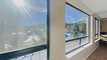 1849 Condos - Spacious 3 Bedrooms with Outdoor Pool & 3 Hot Tubs