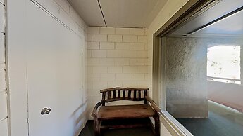 1849 Condos - Spacious 3 Bedrooms with Outdoor Pool & 3 Hot Tubs