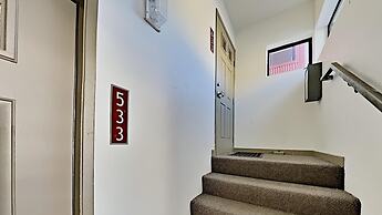 1849 Condos - Spacious 3 Bedrooms with Outdoor Pool & 3 Hot Tubs