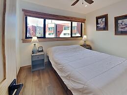 1849 Condos - Spacious 3 Bedrooms with Outdoor Pool & 3 Hot Tubs