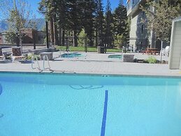 1849 Condos - Spacious 3 Bedrooms with Outdoor Pool & 3 Hot Tubs