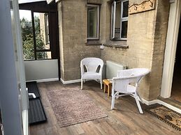 Beautiful 3 Bedroomed Cotswolds Farmhouse