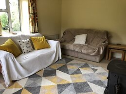 Beautiful 3 Bedroomed Cotswolds Farmhouse