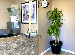 Twilight Country Motel