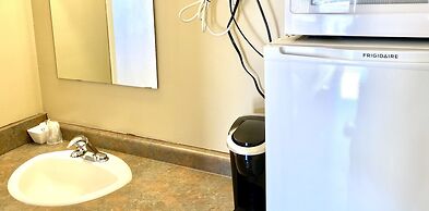 Twilight Country Motel