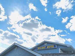 Twilight Country Motel