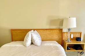 Twilight Country Motel