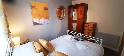 Sheena's Dartmouth Chalets