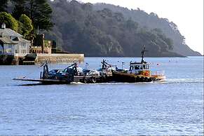 Sheena's Dartmouth Chalets