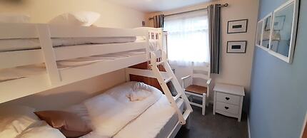 Sheena's Dartmouth Chalets