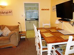 Sheena's Dartmouth Chalets