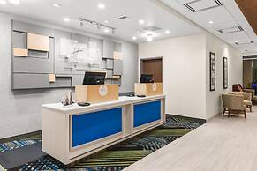 Holiday Inn Express & Suites Suisun City by IHG
