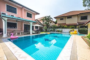 D Smile Pool Villa Pattaya