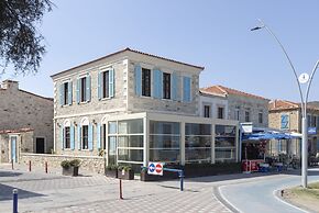 Marina Foça Hotel