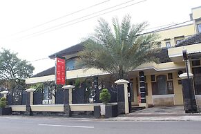 The Arsy Syariah Guest House