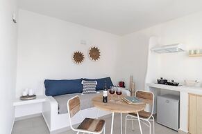 Thallos Cave House and Apartments