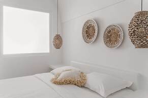 Thallos Cave House and Apartments