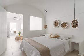 Thallos Cave House and Apartments