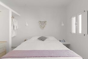 Thallos Cave House and Apartments