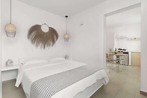 Thallos Cave House and Apartments