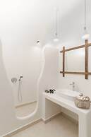 Thallos Cave House and Apartments