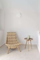 Thallos Cave House and Apartments