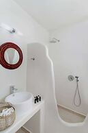 Thallos Cave House and Apartments