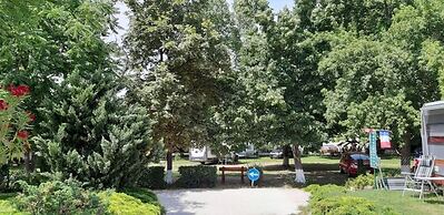 Haller Wooden Houses - Campsite