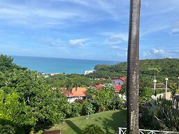 2-bedroom Apartment With Seaviews