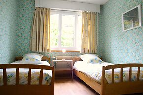 Central & Cozy - Rainbow A