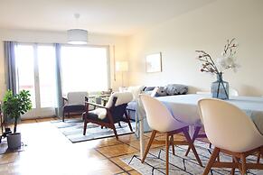 Central & Cozy - Rainbow A