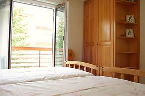 Central & Cozy - Rainbow A