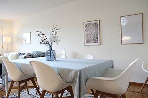 Central & Cozy - Rainbow A