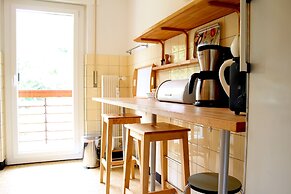 Central & Cozy - Rainbow A