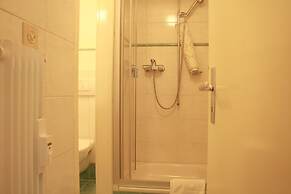 Mountain View & Spacious - Flaminia C