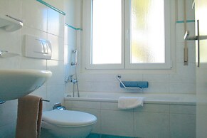 Mountain View & Spacious - Flaminia C