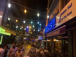 Golden Sail Hotel Old City