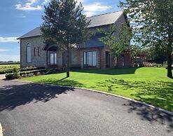Burntwood Court Hotel