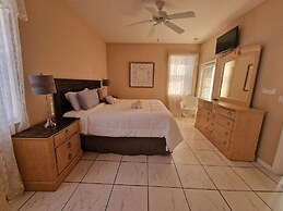 Beautiful 4 Bed Villa in Orlando Sleeping 10