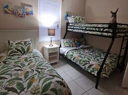 Beautiful 4 Bed Villa in Orlando Sleeping 10
