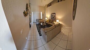 Beautiful 4 Bed Villa in Orlando Sleeping 10