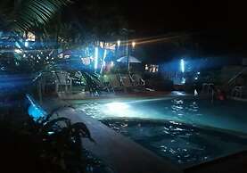 Mindo GlamBird Glamping & Lodge