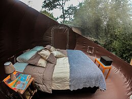 Mindo GlamBird Glamping & Lodge