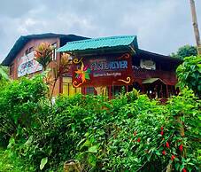 Mindo GlamBird Glamping & Lodge
