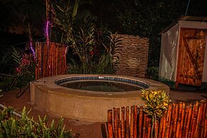 Mindo GlamBird Glamping & Lodge