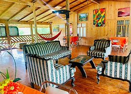 Mindo GlamBird Glamping & Lodge