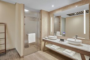Hyatt Regency Cairo West