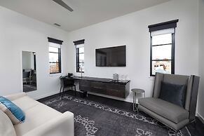 121 Hotel by AvantStay – Modern Comfort in Nashville's West End