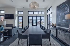 121 Hotel by AvantStay – Modern Comfort in Nashville's West End