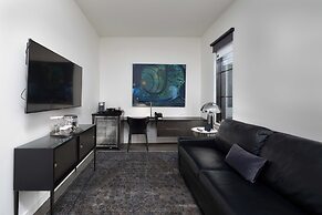 121 Hotel by AvantStay – Modern Comfort in Nashville's West End